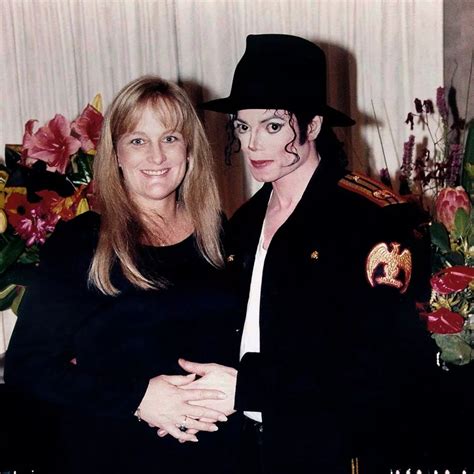 debbie rowe